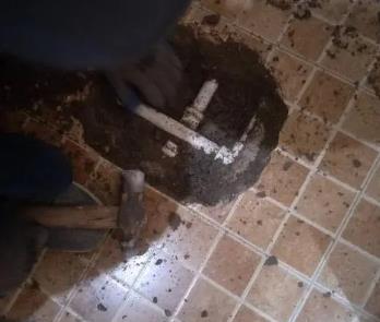 自贡卫生间漏水维修公司为您分享下卫生间渗水如何处理及注意事项