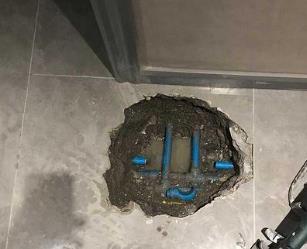 自贡阳台漏水维修公司分享下暖气管道漏水的原因有哪些